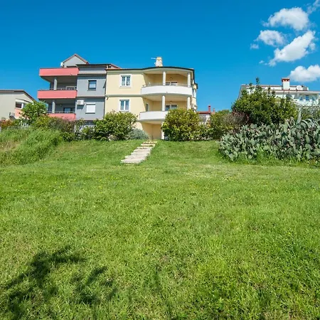 Villa Lucija Pula Exterior photo