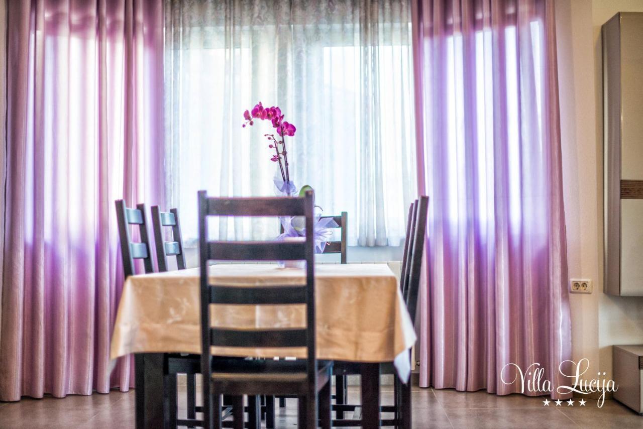 Apartment Lucija *